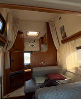 Alugue uma Camper Van Mercedes MB 100 em Faro para a sua viagem de carrinha na costa do Algarve, Portugal