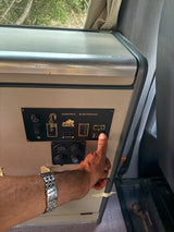 Louez un camping-car Mercedes Vito depuis Faro pour votre voyage en van sur la côte de l'Algarve au Portugal