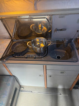 Volkswagen amarelo T4 Camper van to rent from Faro for Your van trip in Algarve coast Portugal