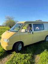 Volkswagen amarelo T4 Camper van to rent from Faro for Your van trip in Algarve coast Portugal