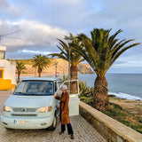 Alugue uma carrinha Volkswagen T4 Camper em Faro para a sua viagem de carrinha no Algarve, Portugal