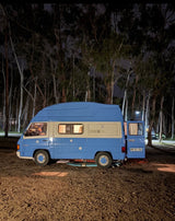 Alugue uma Camper Van Mercedes MB 100 em Faro para a sua viagem de carrinha na costa do Algarve, Portugal