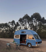 Alugue uma Camper Van Mercedes MB 100 em Faro para a sua viagem de carrinha na costa do Algarve, Portugal