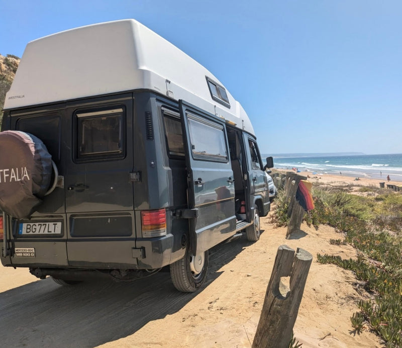 Rent a Camper Van mercedes MB 100 in the Algarve coast