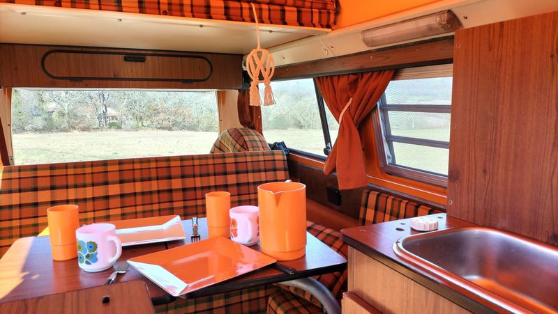Bientôt disponible Camping-car Volkswagen Combi T2