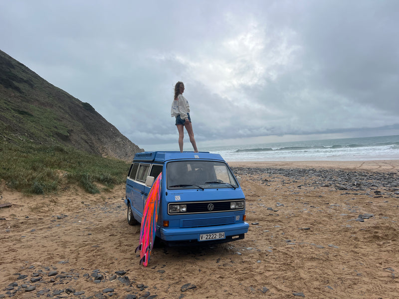 Rent a Campervan Classic Combi (4pax) Volkswagen T3  Azul, Faro - Algarve - Portugal