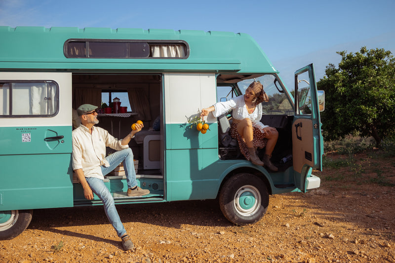 Louez un camping-car icône Volkswagen LT31 Faro Algarve (4pax) pour un road surf trip en Algarve Portugal