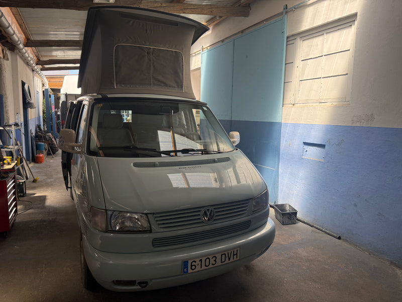 Rent a Volkswagen T4 Camper van from Faro for Your van trip in Algarve Portugal
