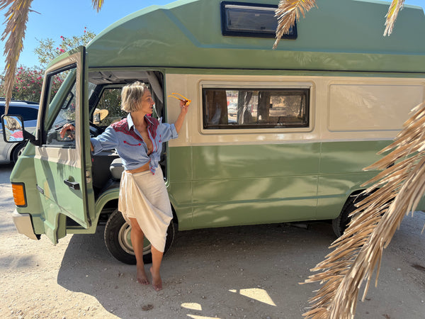 Rent a Camper Van mercedes MB 100 from Faro for Your van trip in Algarve coast Portugal verde