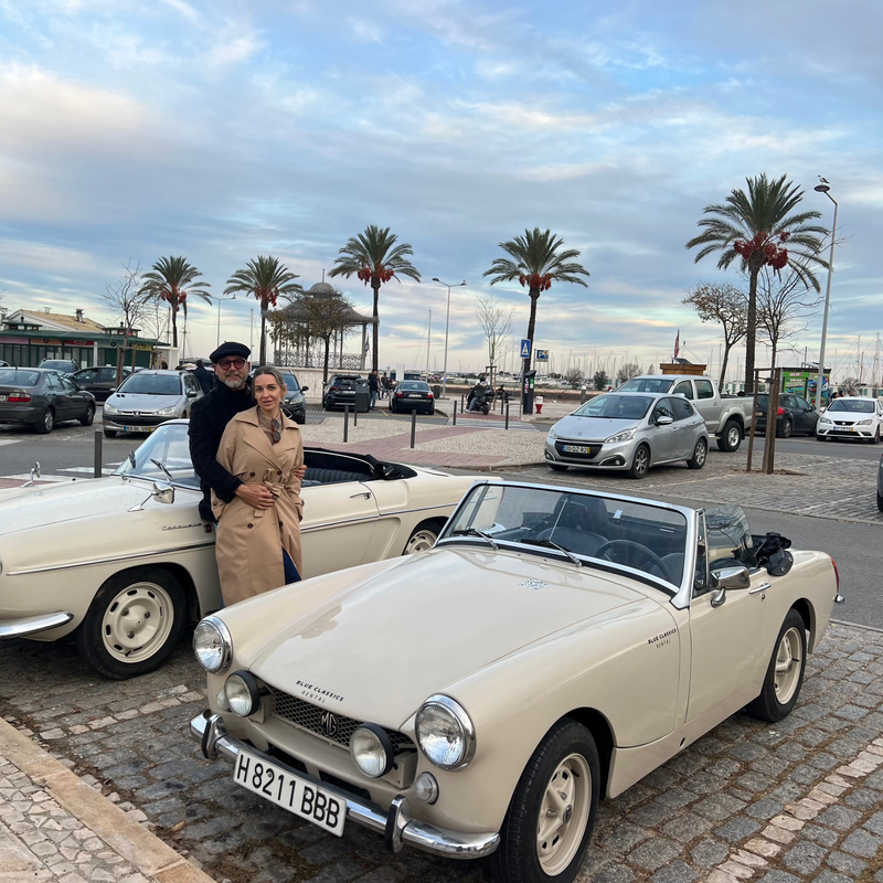 Rent a Classic car MG Midget