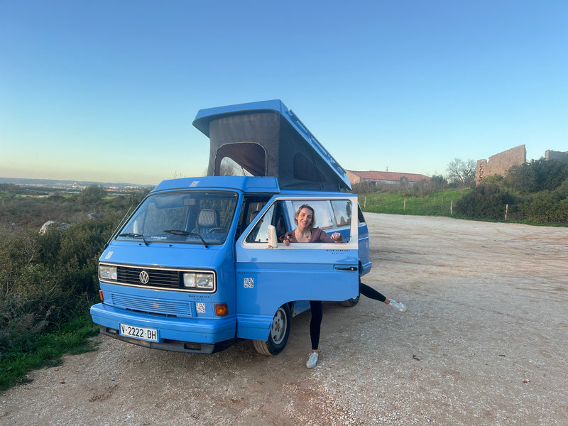 Rent a Campervan Classic Combi (4pax) Volkswagen T3  Azul, Faro - Algarve - Portugal