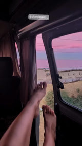Miete einen Campervan Toyota Hiace Camper (4 Personen) ab Faro für deine Van-Reise an der Algarve in Portugal
